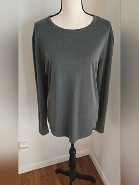 YoungLA Mens Long Sleeve Athletic Shirt Small